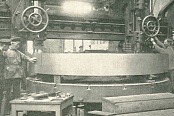 Machining of a flywheel on the turning-and-boring lathe 